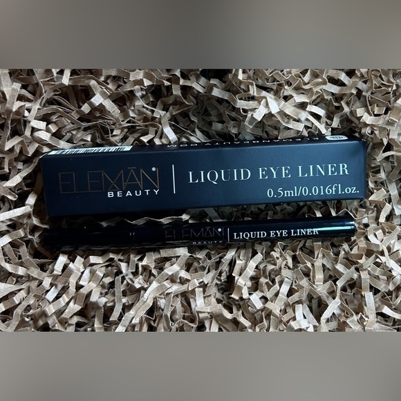 ELEMAN BEAUTY
Liquid Eye Liner - Picture 2 of 7